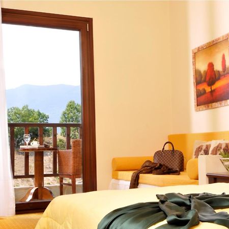 Kaimak Mountain Lodge Panagitsa ภายนอก รูปภาพ