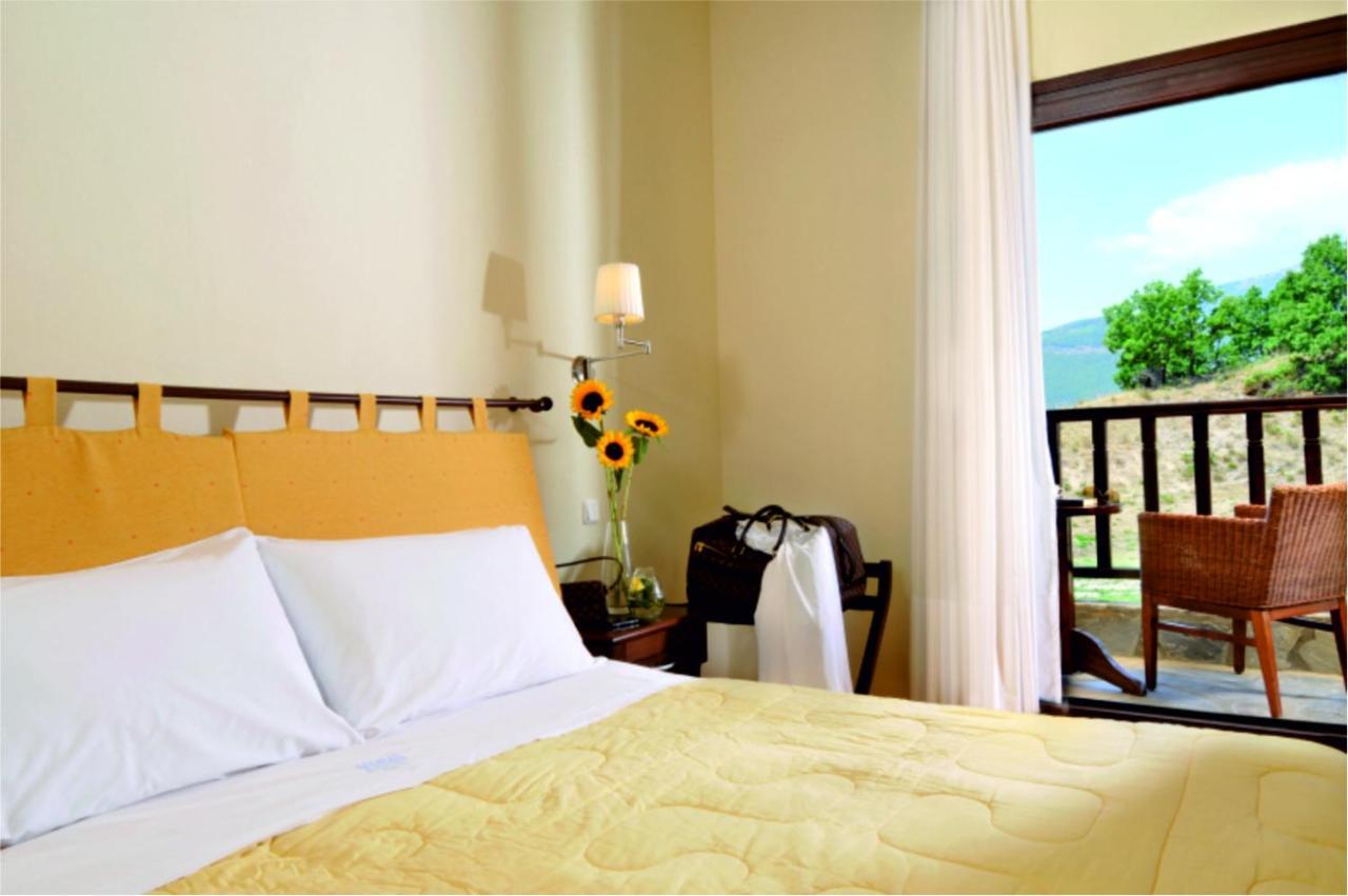 Kaimak Mountain Lodge Panagitsa ภายนอก รูปภาพ